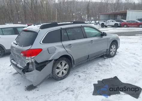 2011 Subaru Outback 3.6R Limited z USA, uszkodzony, nr VIN 4S4BRDKC3B2443887